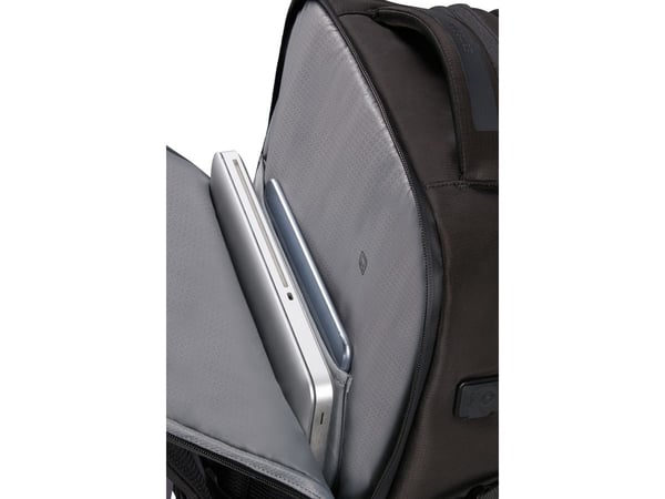 Samsonite 142145-1041, By, Mann, 43,9 cm (17.3"), Rom til Notebook, Vanntett, Polyester