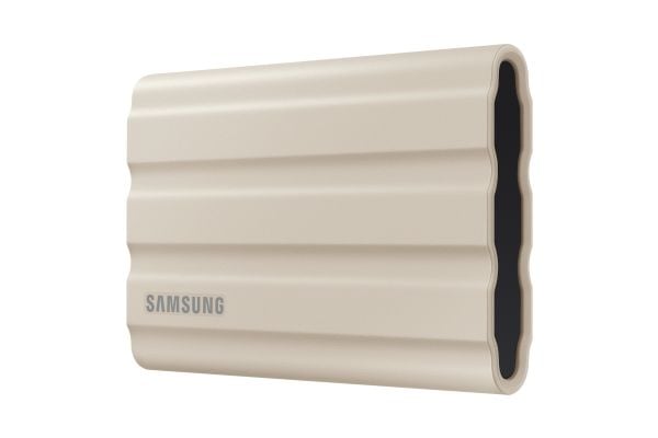 Samsung T7 Shield MU-PE2T0K - SSD - kryptert - 2 TB - ekstern (bærbar) - USB 3.2 Gen 2 (USB-C kontakt) - 256-bit AES - beige