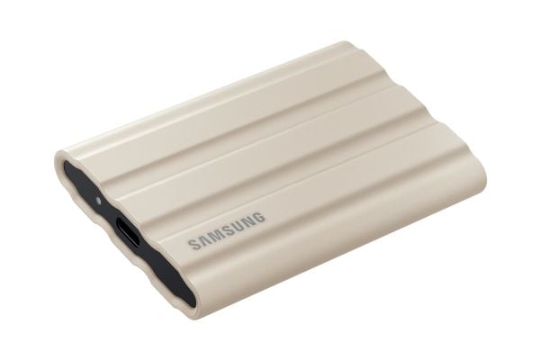 Samsung T7 Shield MU-PE2T0K - SSD - kryptert - 2 TB - ekstern (bærbar) - USB 3.2 Gen 2 (USB-C kontakt) - 256-bit AES - beige