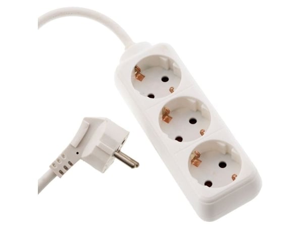 Bachmann SELLY, 1,5 m, Muovi, Valkoinen, Muovi, 3 AC-pistorasia(a), 3600 W