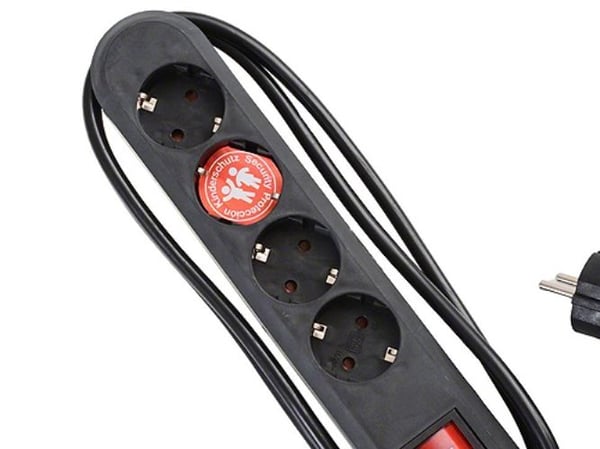Bachmann Smart, 4 AC-pistorasia(a), 16 A, 3680 W, Musta, 1,5 m, 288 mm