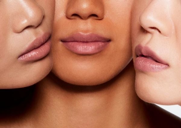 Tom Ford Soleil läppbalsam 06 Rouge Alpin 2 g (för kvinnor)