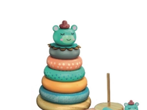 Trätorn pyramid Forest Friends