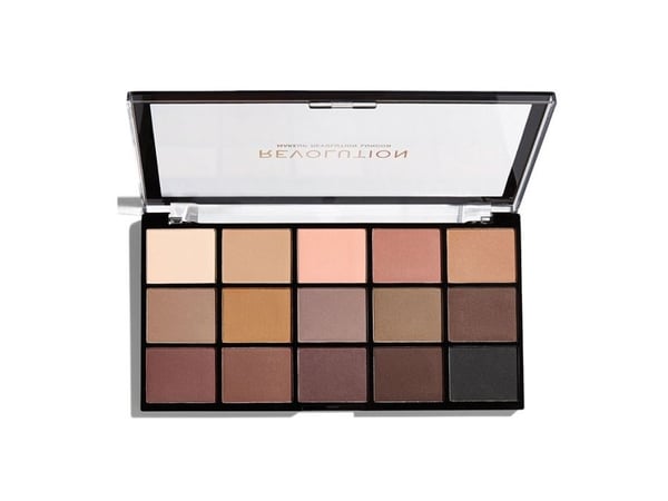 Makeup Revolution Reloaded Palette Basic Mattes 15 x 11 g Makeup Revolution Reloaded Palette Basic Mattes 15 x 11 g