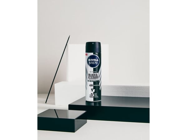 Nivea Men Invisible for Black And White Power Spray 200 ml
