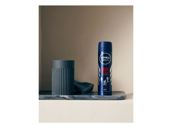 Nivea Dry Impact antiperspirant deodorantspray 200 ml