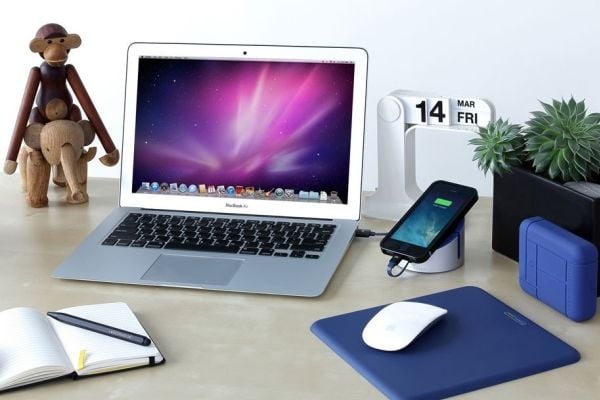 JustMobile DC-268RG, 1,2 m, Lightning, USB A, Vaaleanpunainen, Valkoinen, Suora, Suora