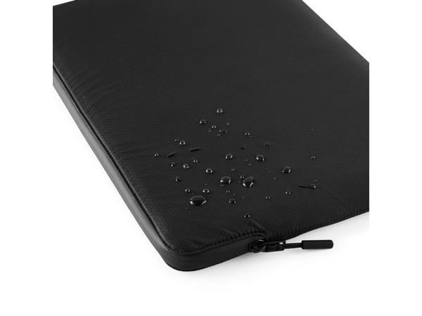 Pipetto MacBook-skydd 16" - Svart