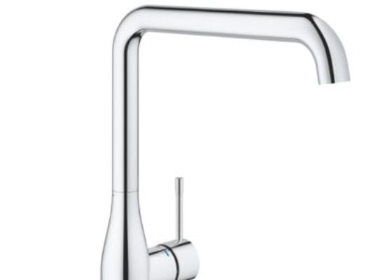 GROHE Essence keittiöhana, jossa on suihkulähde