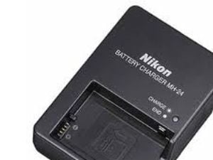 Nikon MH-24, Lithium-Ion (Li-Ion)