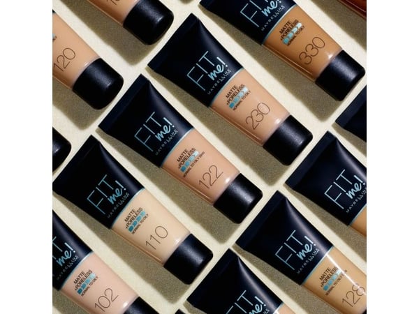 Maybelline Fit Me Liquid Foundation mattapintainen kasvovesi 230 Natural Buff 30ml