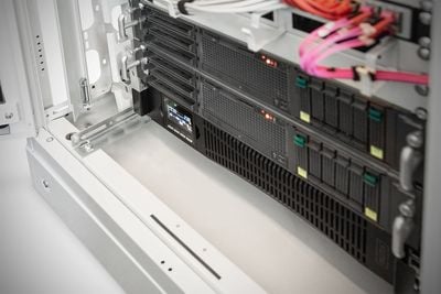 DIGITUS DN-170094 - UPS (rackmonterbar/ekstern) - AC 208/220/230/240 V - 1500 watt - 1500 VA - enkeltfase - 3 x batteri - 9 Ah - 9 Ah - RS-232, USB...