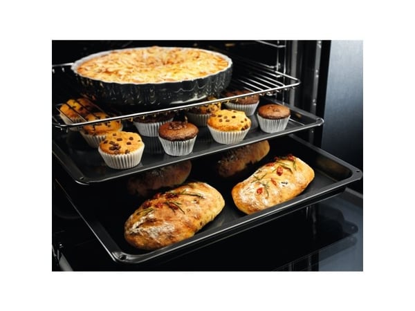 Electrolux EOF3H00BX, Medium, Elektrisk ovn, 65 l, 65 l, 50 - 250 °C, Innebygget