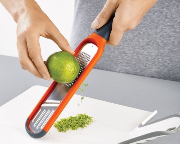 Joseph Joseph Handi-Grate 2-i-1 minirasp og skivejern, flatt rivjern, Appelsin, Rustfritt stål, Rustfritt stål, Rustfritt stål, 290 mm, 65 mm