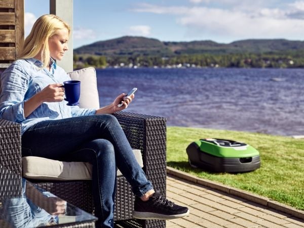Greenworks Optimow 10 Robotgräsklippare
