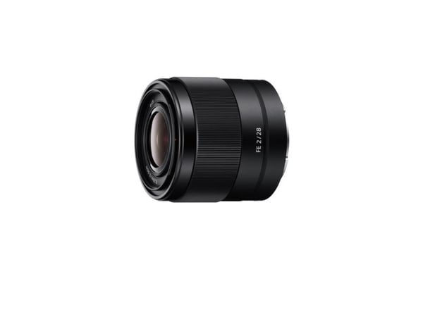 Sony SEL28F20 - Vidvinkelobjektiv - 28 mm - f/2.0 FE - Sony E-mount - för Cinema Line; a VLOGCAM; a1; a1 II; a6700; a7 IV; a7 V; a7C; a7C II; a7CR;...