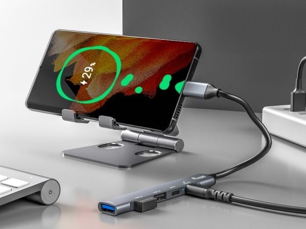 Equip 128962, USB 3.2 Gen 1 (3.1 Gen 1) Type-C, USB 2.0, USB 3.2 Gen 1 (3.1 Gen 1) Type-A, USB 3.2 Gen 1 (3.1 Gen 1) Type-C, 5000 Mbit/s, Sølv, Alu...