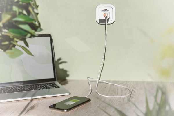 Digitus - Strømadapter - 15.5 watt - 3.1 A - PD 3.0 (2 x USB) - hvit