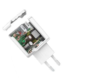 Schwaiger 230V lataussovitin 2x USB 2.4A valkoinen