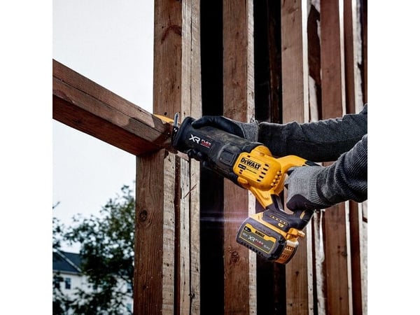 DeWALT DCS386NT-XJ, Borstlös, Svart, Gul, 3000 spm, 13 cm, 95 dB, 84 dB