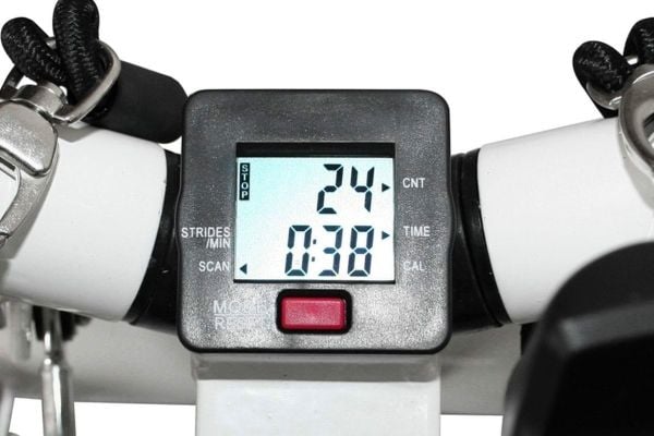 Stepper HMS S3033, gul