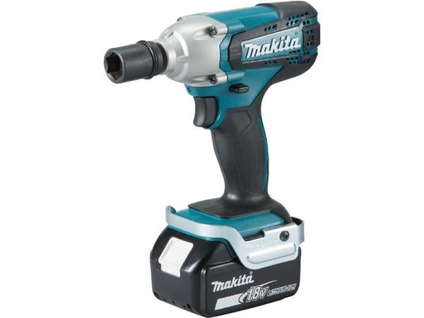 MAKITA slagtrekker 1/2" 18V DTW190RFJ 190 Nm 2x 3,0Ah omkransning