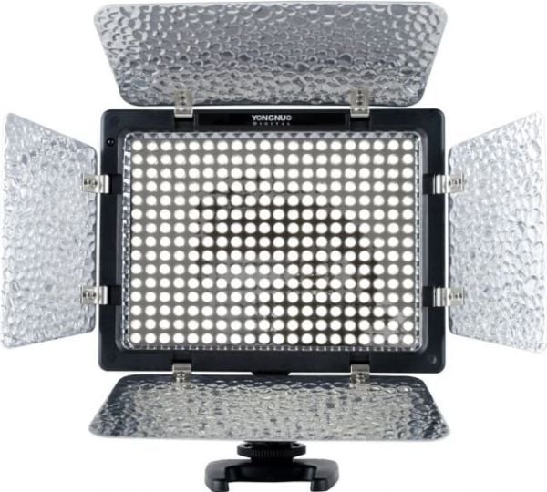 Yongnuo LED-lampa YN-300III 3200K-5500K Yongnuo LED-lampa YN-300III 3200K-5500K