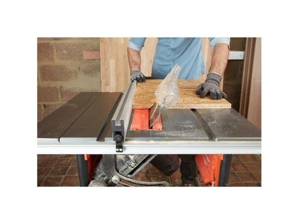 BLACK+DECKER BES720-QS - Bordssåg - 1800 W - 254 mm
