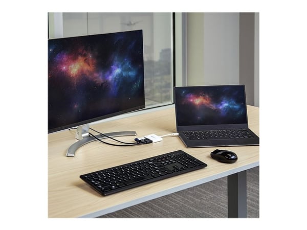 StarTech.com USB-C HDMI-sovitin - Valkoinen - 4K 30Hz - Thunderbolt 3 -yhteensopiva - Power Delivery (USB PD) - USB C Dongle (CDP2HDUACPW) - Videoa...