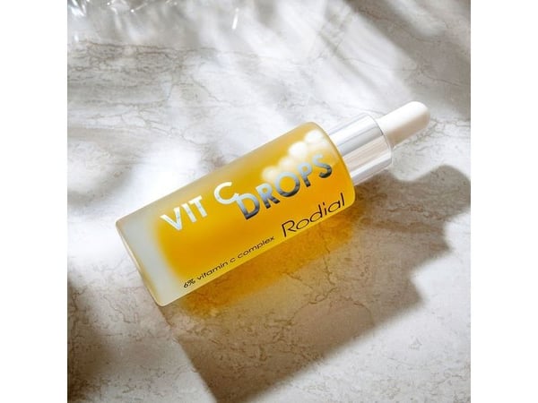 Rodial Vit C Drops 6 % Vit C Complex – brightening serum for ansikt, 31 ml