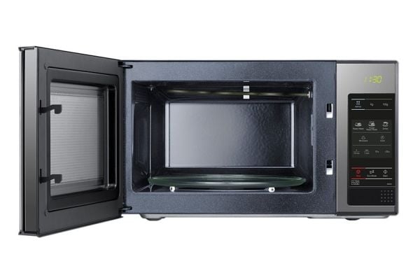 Samsung ME83X - Mikroaaltouuni - 23 litraa - 800 W - musta