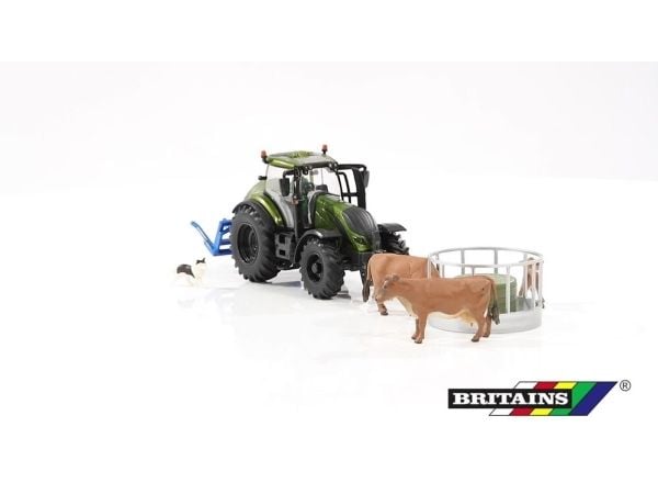 Britains 1:32 Metallic Olive Green Valtra Playset