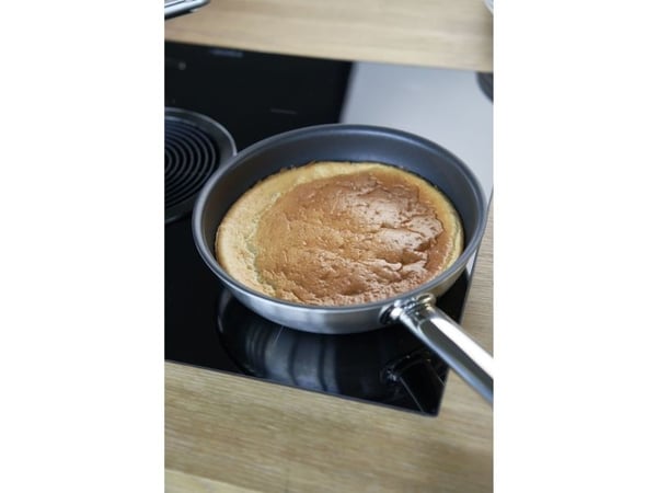 ZWILLING Pro, Rund, Allmän matlagning, Rostfritt stål, Duraslide Ultra, Matteo Thun & Antonio Rodriguez, 230 ° C
