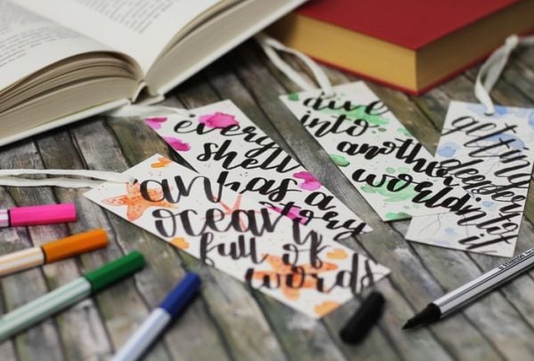 STABILO Pen 68 brush ARTY, 30 väriä, Valikoidut värit, Harjaspää, Kuitu, Valikoidut värit, Kahdeksankulmainen