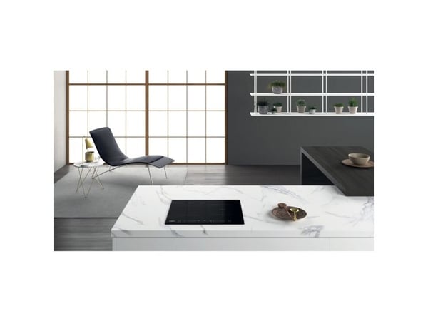 Whirlpool WB S2560 NE, Svart, Innebygget, 59 cm, Sonebasert induksjon, Glass-keramikk, 4 zone(s)