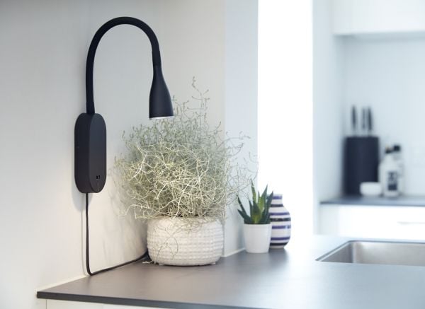 Vägglampa EYE USB LED svart