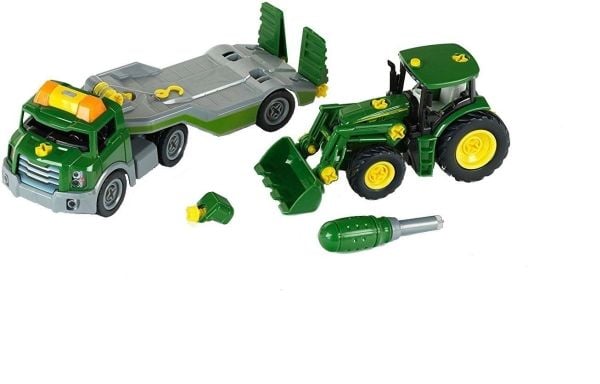 KLEIN John Deere vändande traktor på släp 3908