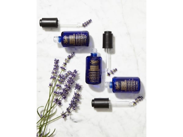 Kiehl's Midnight Recovery Concentrate 30ml, KVINNEANSIKT, 1 stk, Eterisk lavendelolje Eterisk lavendelolje lindrer irritert hud og reduserer..., Sl...