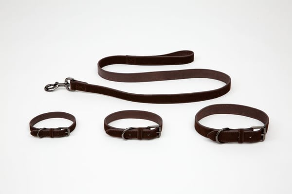 Paw Love - Halsbånd ruskind hund (Medium) - Mørkebrun