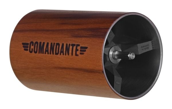Commander C40 MK4 Nitro Nestemäinen Amber