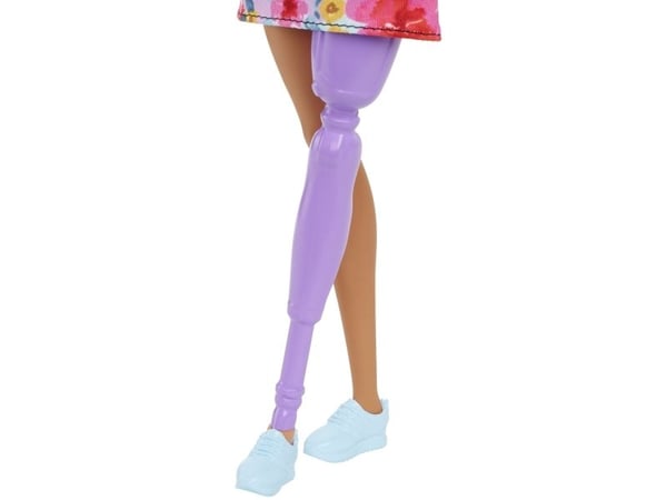 Barbie Mattel dukke Barbie Fashionistas kjole med en skulder / benprotese HBV21