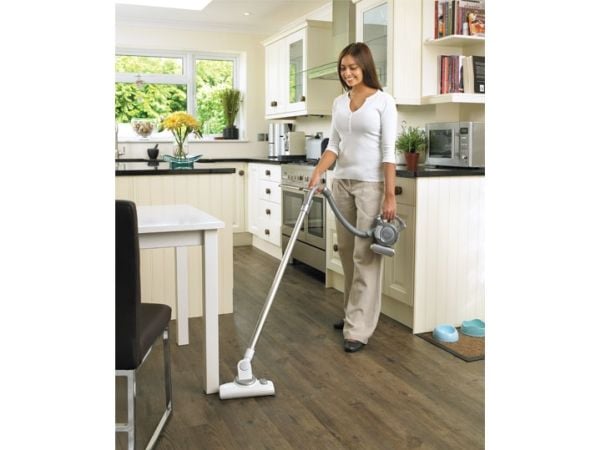 BLACK+DECKER KOTITALOUKSIEN IMURI 18V PD1820LF