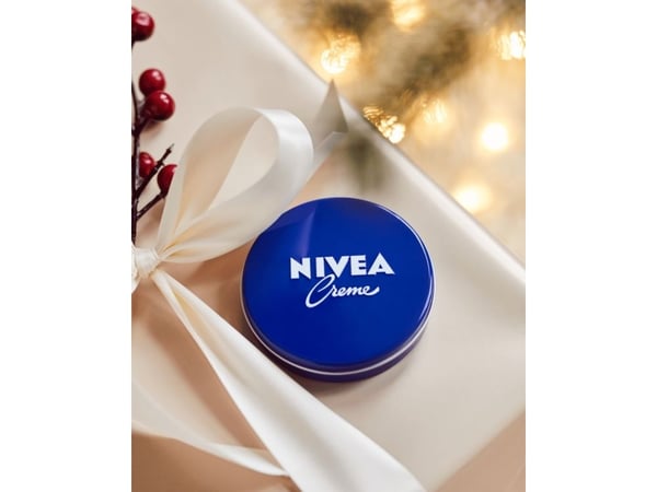 NIVEA Creme, Kerma, Unisex, Kosteuttava, Ravitseva, Pehmentävä, Kaikille ihotyypeille, 75 ml, Purkki