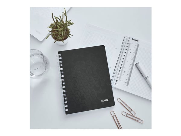 Leitz WOW - Notatbok - trådbundet - A5 (148 x 210 mm) - 80 ark / 160 sider - kvadratisk - 2 hull - svart - polypropylen (PP)
