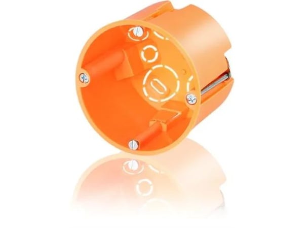 Eturasia 1 moduuli Ø68 mm, syvyys 61 mm, kiinnitysruuveilla. Leikkaukset kaapeleiden ja putkien läpivientiä varten. Oranssi eurokotelo. PVC-vapaa