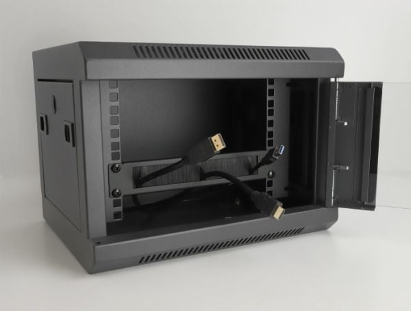Delock - Panel med rektangulär kabelgenomgång - rackmontering - svart - 1U - 10"