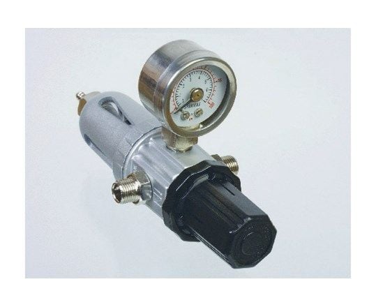 Trykkregulator m/ manometer 1/8'' x 1/8''