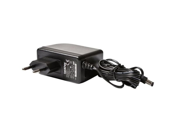 Brother ADE001EU - Strömadapter - för P-Touch PT-1000, PT-1005, PT-1010, PT-1290, PT-750, PT-E550, PT-H500, PT-H75