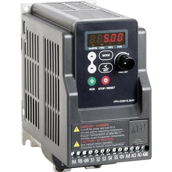 Peter Electronic Taajuusmuuttaja Peter Electronic 0,2 kW 1-vaihe 230 V