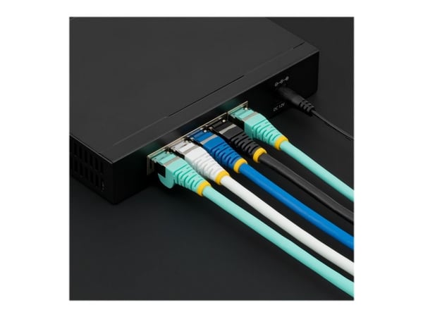 StarTech.com NLBK-150-CAT6A-PATCH, 1,5 m, Cat6a, S/FTP (S-STP), RJ-45, RJ-45
